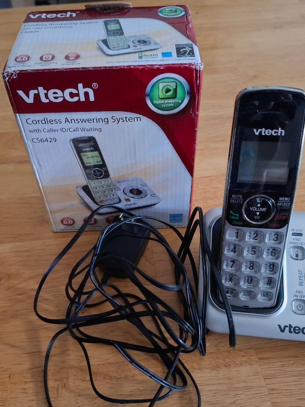 BNIB Vtech Cordless Phone & Answering System CS6429